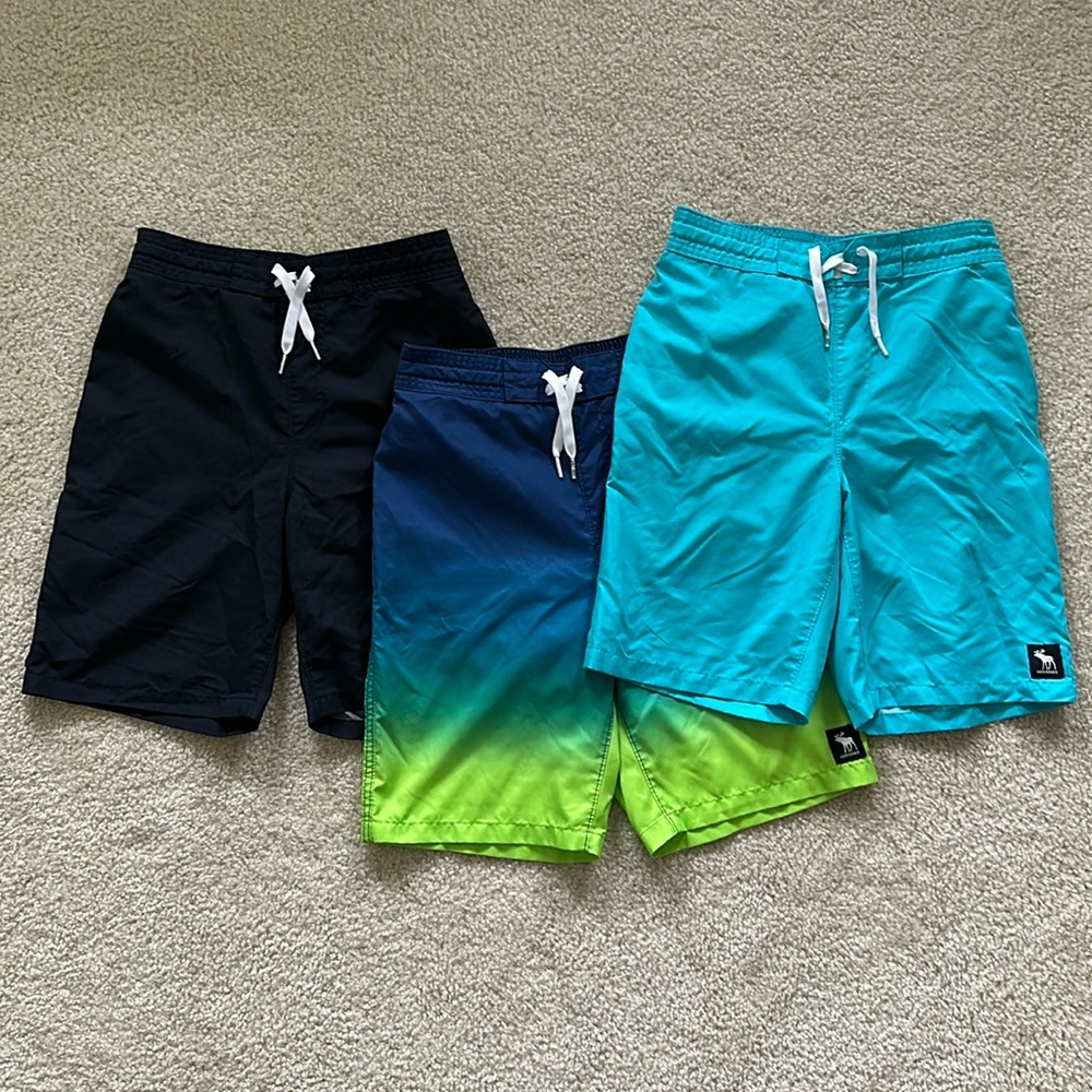 Excellent condition! Youth Abercrombie kids swim trunks